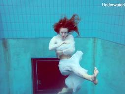 Diana Zelenkina molten Russian underwater